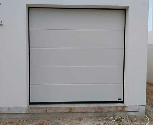 Garage-door---Local-Residence-3