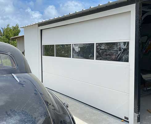 Garage-door---Local-Residence